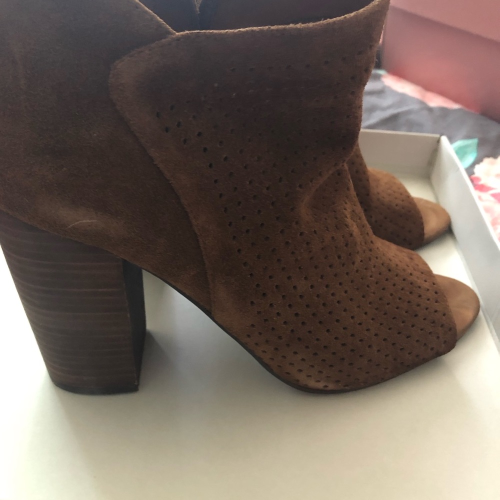 Jessica Simpson booties - Picture 2 of 6